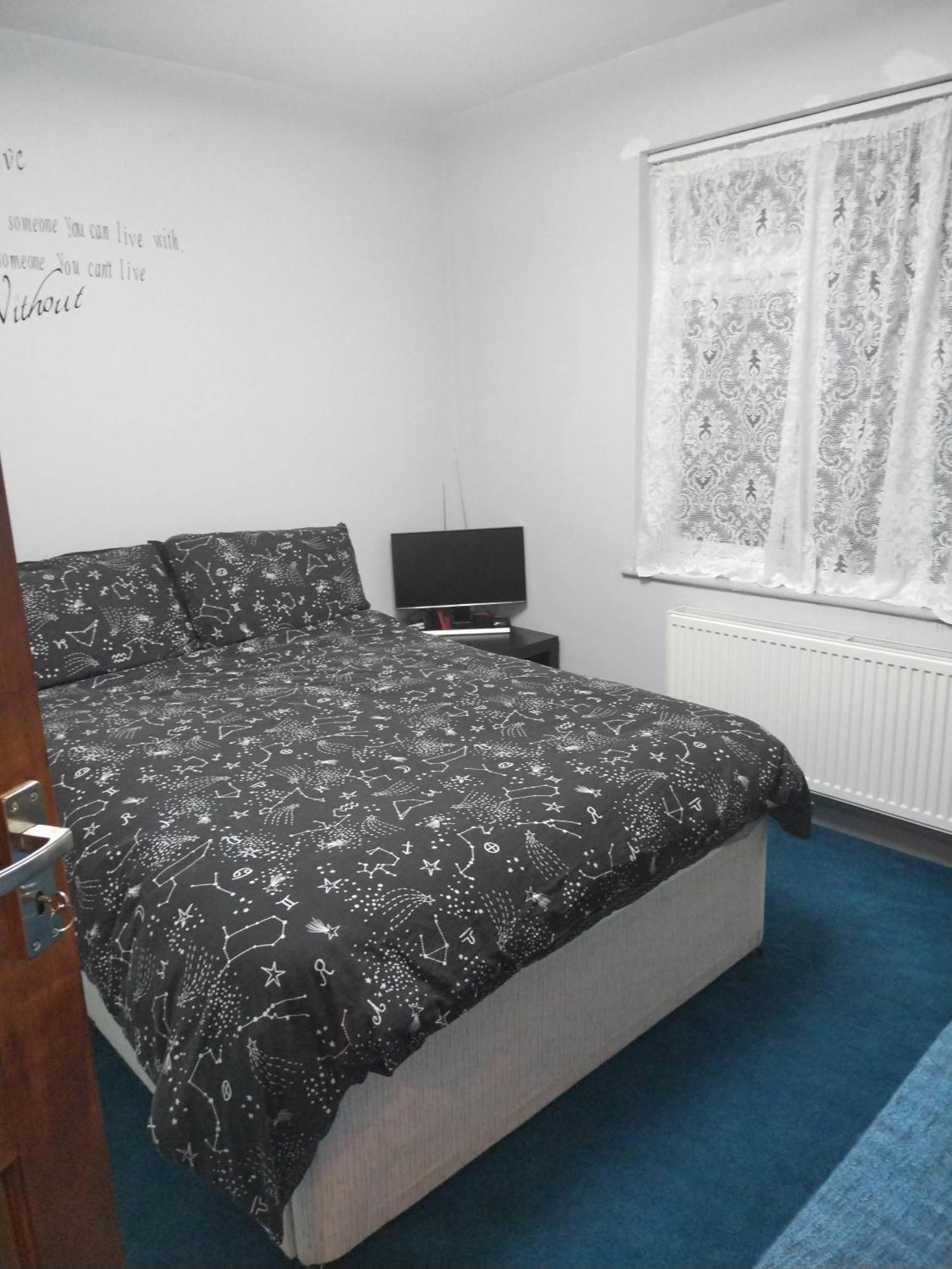 Medium Sized Room Great Clacton Exterior photo